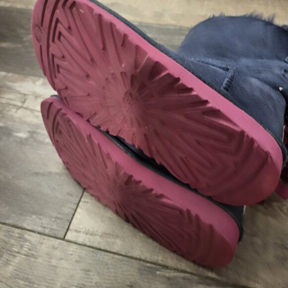 Ugg Bailey Bow II in Navy and Pink w/ Sheepskin lining Kids US Size2 - Picture 12 of 12
